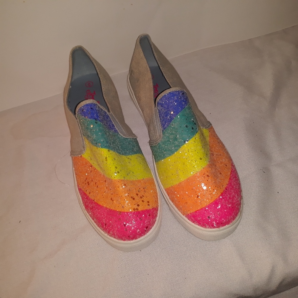 Rainbow sandals kids size 6
